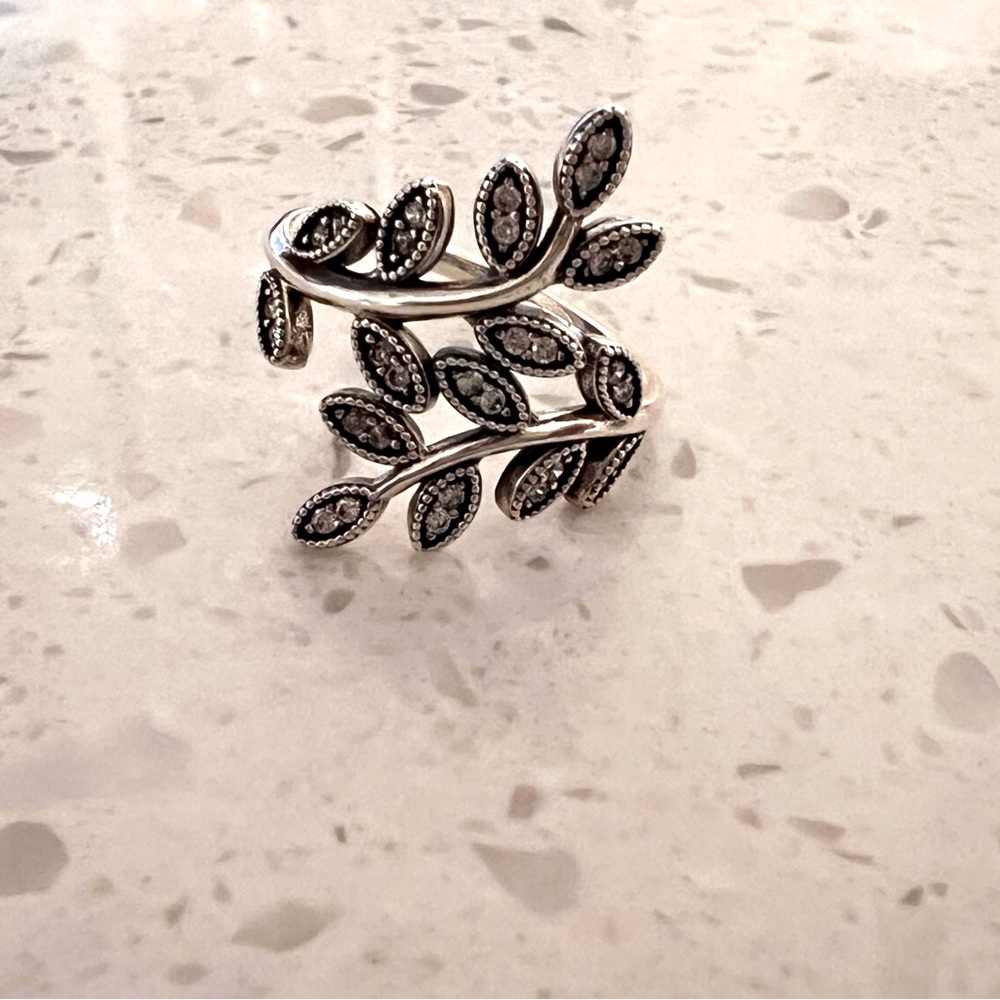 Sterling silver ring - Picture 3 of 4